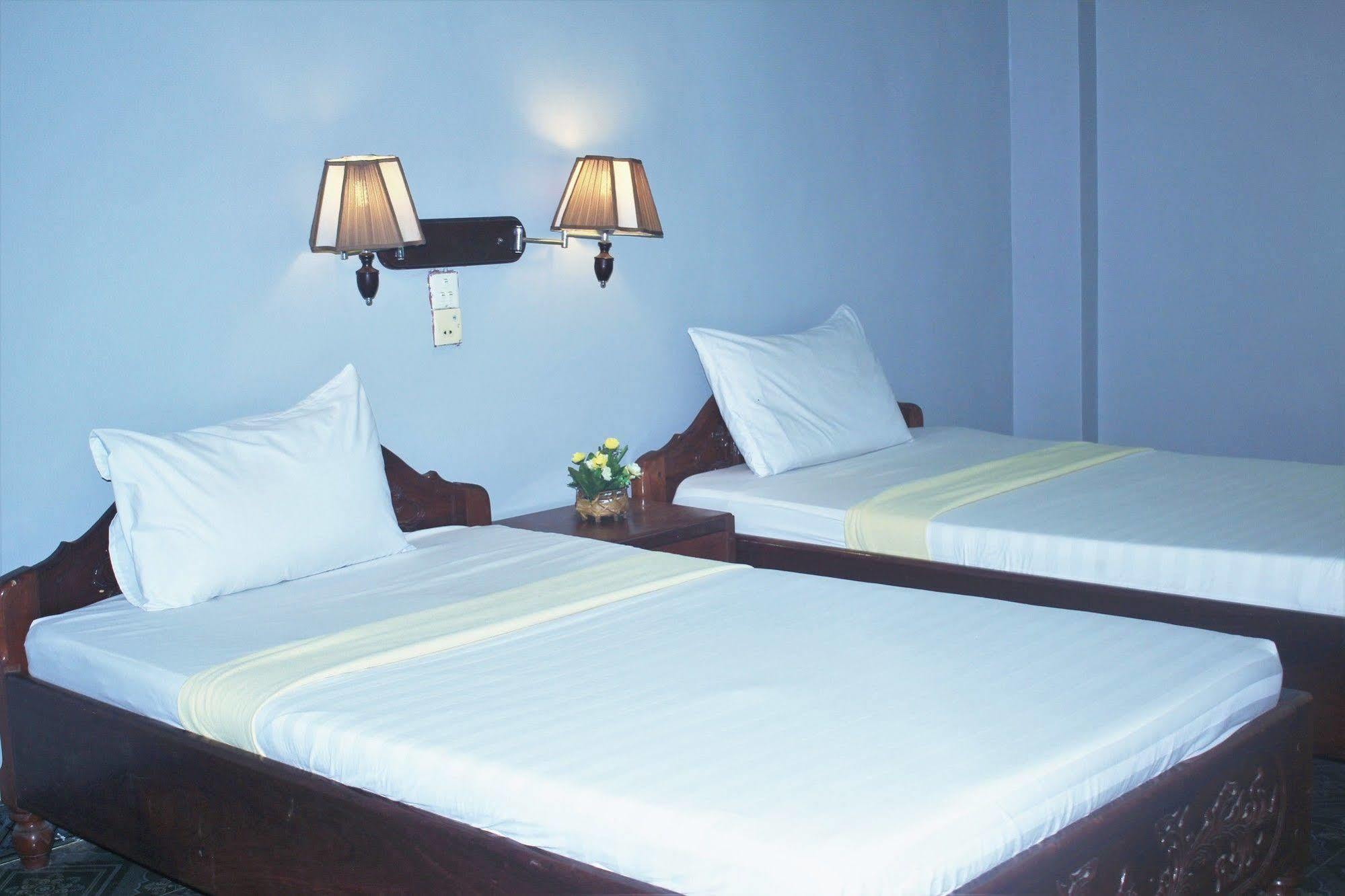 Spring Park Hotel Battambang Exterior foto