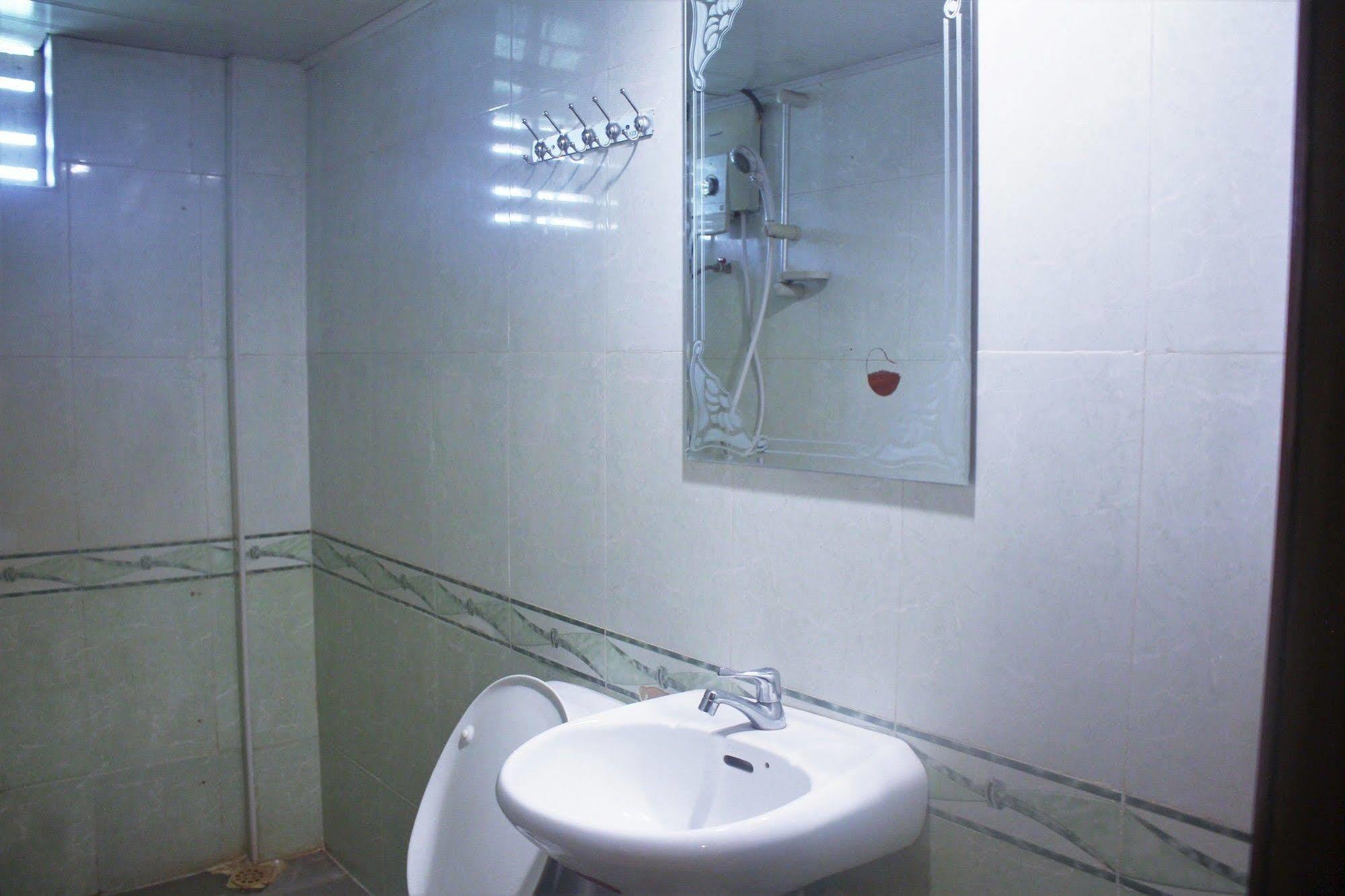 Spring Park Hotel Battambang Exterior foto