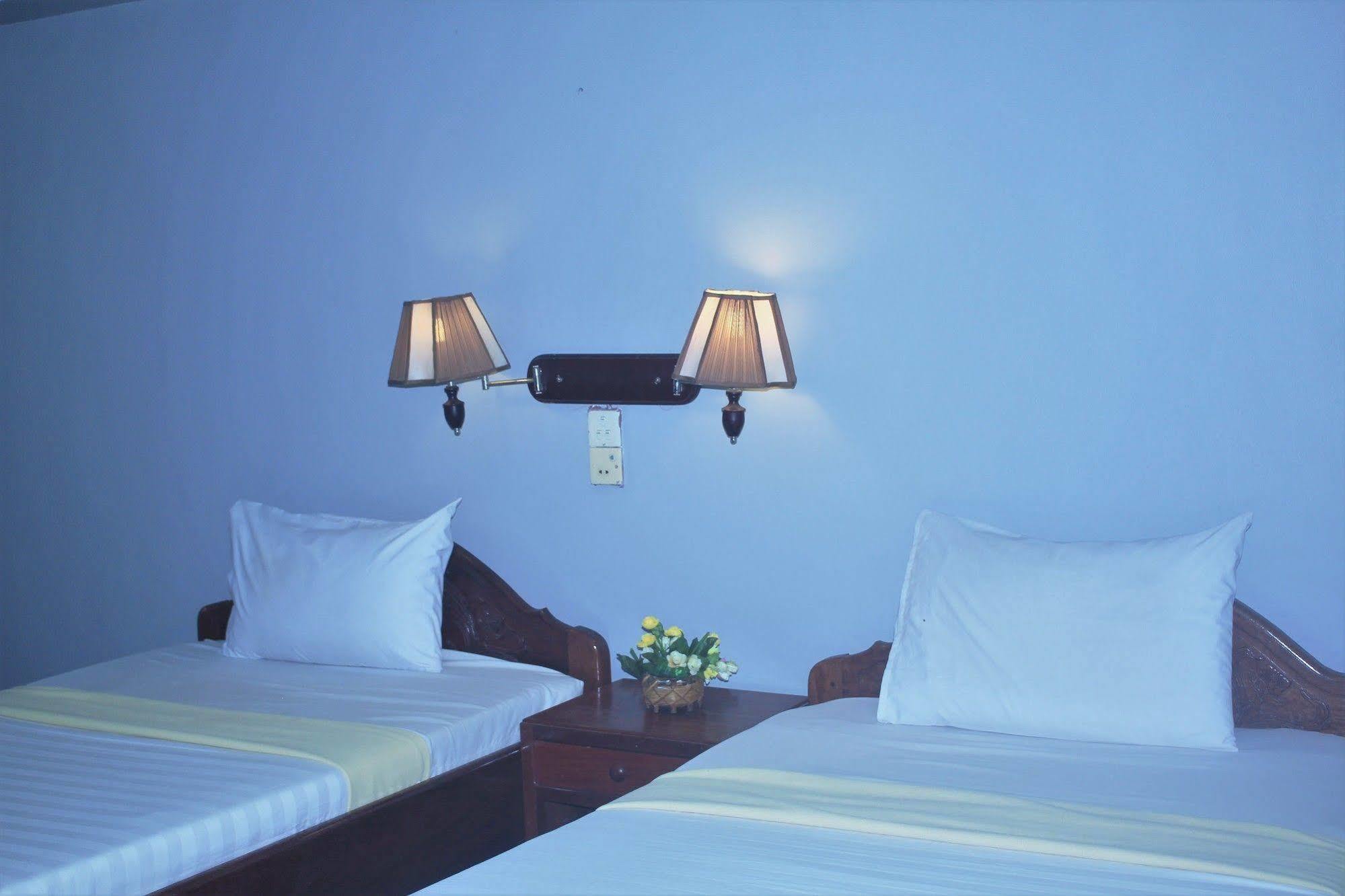 Spring Park Hotel Battambang Exterior foto